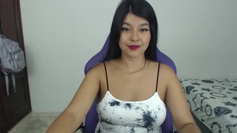 Snapshot of thalianabrunette chatting on January 20, 2025, 1:50 am Thaliana0498 online show from January 20, 2025, 1:50 am