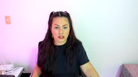 Snapshot of thamara__1023 chatting on September 16, 2025, 4:41 pm thania sometimes in the company of Alan and Maria online show from September 16, 2025, 4:41 pm