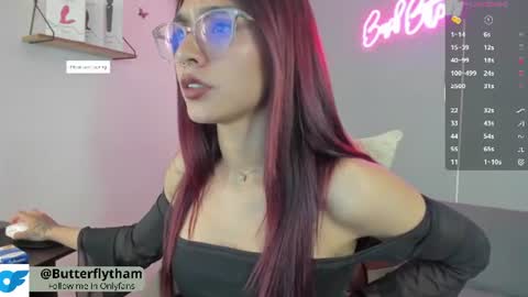 thamara_cooper_ online show from June 25, 2026, 11:53 pm