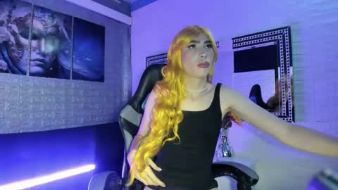 thamara_roberts online show from April 18, 2026, 1:59 pm
