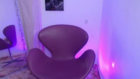 Snapshot of thamarajane1 chatting on May 13, 2026, 12:41 am online show from May 13, 2026, 12:41 am