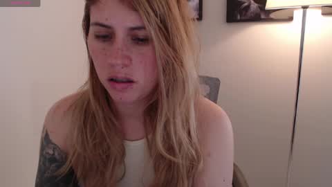 Snapshot of thamarajane1 chatting on June 5, 2026, 1:06 pm online show from June 5, 2026, 1:06 pm