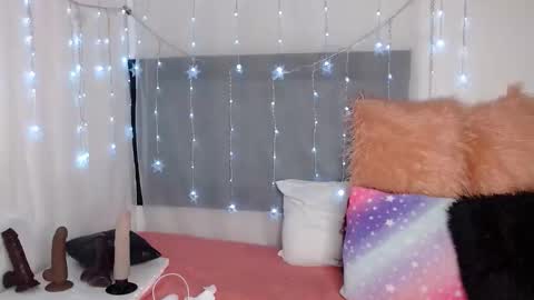 Snapshot of thamarar chatting on January 17, 2026, 2:27 am Thamara online show from January 17, 2026, 2:27 am