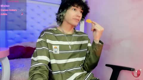thanier_18 online show from May 8, 2026, 7:19 pm