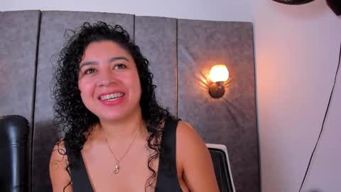 thara webstter online show from May 4, 2026, 11:39 am