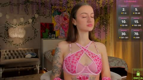 Your Eva online show from December 18, 2024, 4:31 am