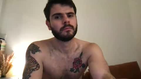 thatfeelsgoood online show from November 5, 2025, 11:05 pm