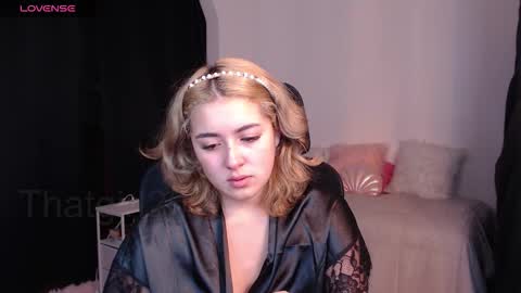 Snapshot of thatgirl2003 chatting on October 17, 2025, 9:23 am   online show from October 17, 2025, 9:23 am