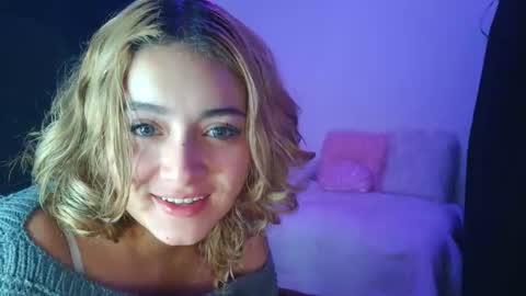   online show from November 15, 2025, 9:17 am