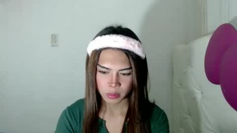 Julia online show from September 9, 2025, 9:09 am