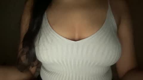 Snapshot of thatgirlmelanie chatting on October 21, 2025, 1:17 am Melanie online show from October 21, 2025, 1:17 am