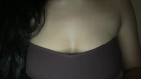 Snapshot of thatgirlmelanie chatting on October 24, 2025, 4:09 am Melanie online show from October 24, 2025, 4:09 am