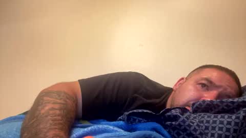 thatguymichael93 online show from October 25, 2025, 5:59 am