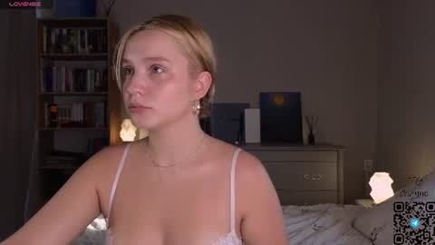 Snapshot of thatonerabbit chatting on July 9, 2026, 3:38 pm Alice online show from July 9, 2026, 3:38 pm