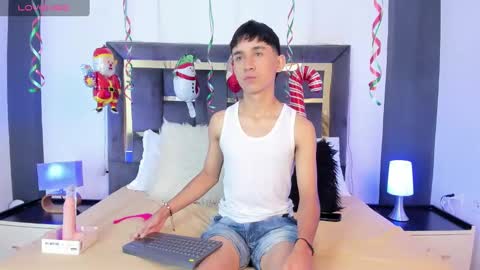 Thayler  online show from December 26, 2024, 11:32 am