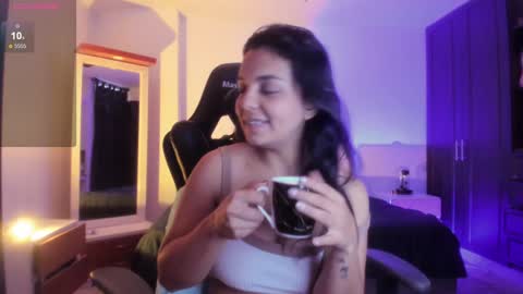 Paola online show from January 18, 2025, 10:49 pm