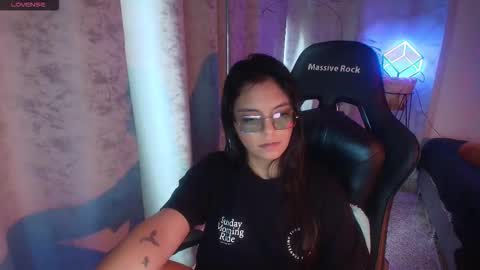 Paola online show from February 19, 2026, 9:22 pm