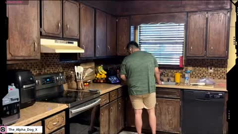 the_alpha_dog_xxx online show from June 2, 2026, 3:58 pm