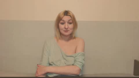 Eva online show from November 26, 2025, 3:24 pm