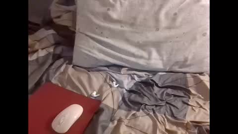 the crazy travellers online show from December 1, 2025, 8:52 am