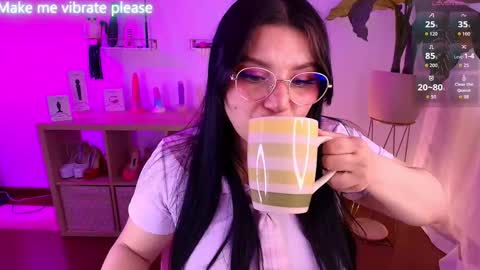 i am Cat  online show from November 12, 2025, 3:01 pm