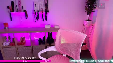 i am Cat  online show from April 29, 2026, 5:06 pm