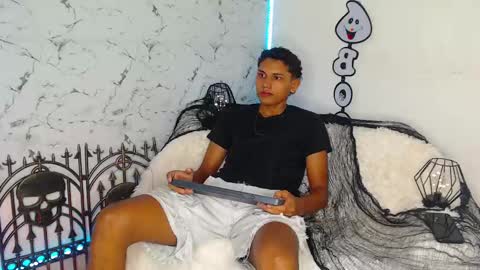 Snapshot of the_crack71 chatting on October 5, 2025, 4:27 pm Sean OPry online show from October 5, 2025, 4:27 pm