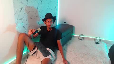 Snapshot of the_crack71 chatting on November 14, 2025, 3:16 am Sean OPry online show from November 14, 2025, 3:16 am