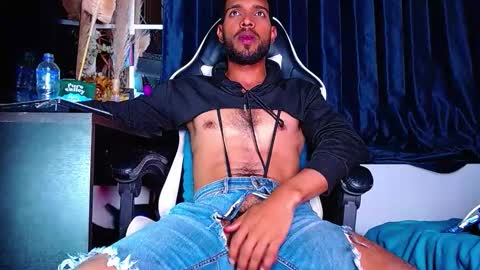 the dog lian online show from March 26, 2026, 1:33 am