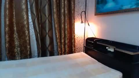 Snapshot of the_girl_nxt_door chatting on November 19, 2025, 2:55 am samm online show from November 19, 2025, 2:55 am