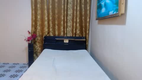 Snapshot of the_girl_nxt_door chatting on December 16, 2025, 3:00 am samm online show from December 16, 2025, 3:00 am