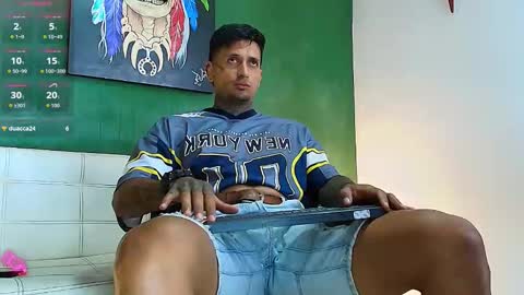 SCOTT  THEO  KAMERON  GENDERSON online show from March 26, 2026, 5:51 pm