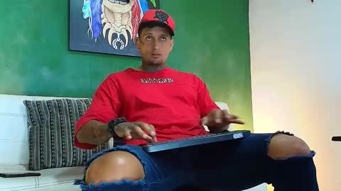 SCOTT  THEO  KAMERON  GENDERSON online show from March 27, 2026, 2:17 pm