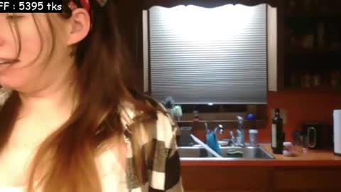 Snapshot of the_happy_space chatting on December 27, 2024, 10:59 pm MATERNITY LEAVE online show from December 27, 2024, 10:59 pm