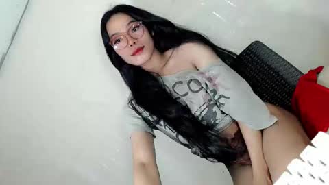 the_horny_bella online show from May 7, 2026, 1:38 pm