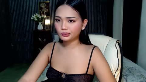 Snapshot of the_hottestlisa chatting on April 22, 2026, 11:56 am IG Lisa Avery Monroe online show from April 22, 2026, 11:56 am