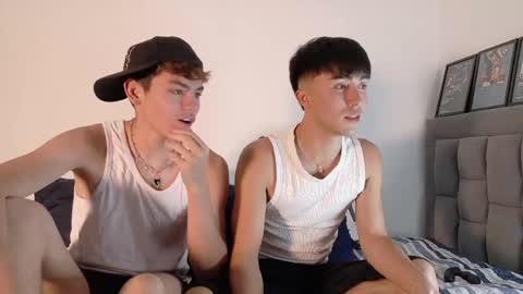 the_lionss online show from April 23, 2026, 9:39 pm