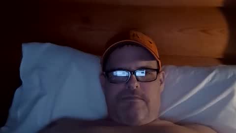 Chris online show from December 16, 2025, 2:05 am