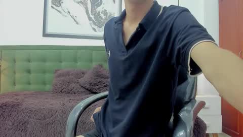 Snapshot of the_mark_king chatting on October 12, 2025, 5:23 pm   T H E    M A R K   K I N G online show from October 12, 2025, 5:23 pm