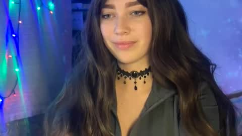 Oliviaaa online show from February 3, 2026, 7:08 pm