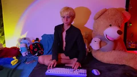Matt independent model  online show from January 15, 2025, 10:13 pm