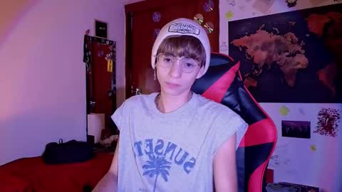 Matt independent model  online show from March 11, 2025, 7:58 pm