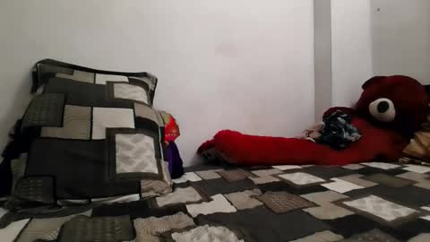 Snapshot of the_right_girl chatting on September 17, 2025, 5:31 am Suzan Sexy online show from September 17, 2025, 5:31 am