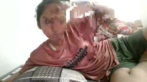 Snapshot of the_right_girl chatting on October 27, 2025, 7:12 am Suzan Sexy online show from October 27, 2025, 7:12 am