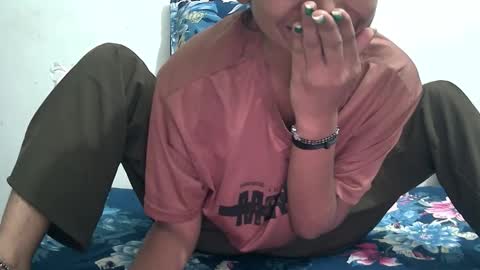 Suzan Sexy online show from December 18, 2025, 5:19 pm