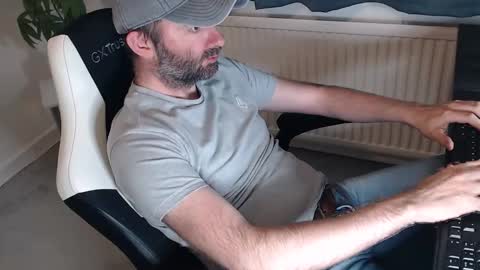 the_sensual_masturwait online show from October 13, 2025, 7:14 pm