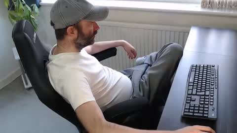 the_sensual_masturwait online show from October 21, 2025, 8:37 am