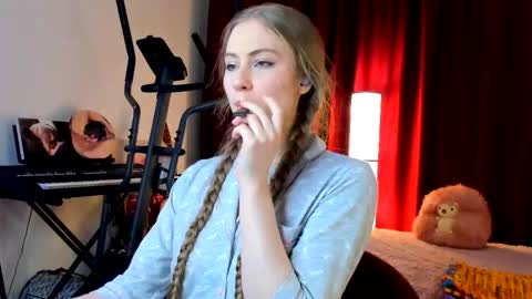 Ally    STREAMING ON TWITCH NOW Check my Twitter for updates online show from September 17, 2025, 9:16 pm