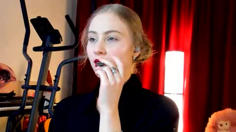 Ally    STREAMING ON TWITCH NOW Check my Twitter for updates online show from September 26, 2025, 1:53 am