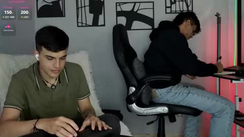 Damian and Nico online show from March 19, 2026, 11:03 am